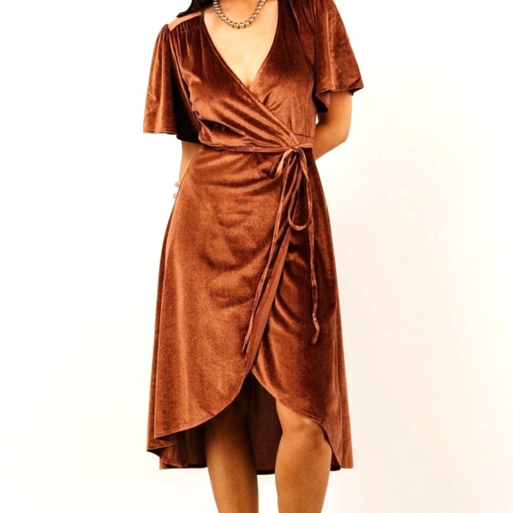 Baltic Born Allison Bronze Midi Velvet Wrap Dress Size Medium NWT